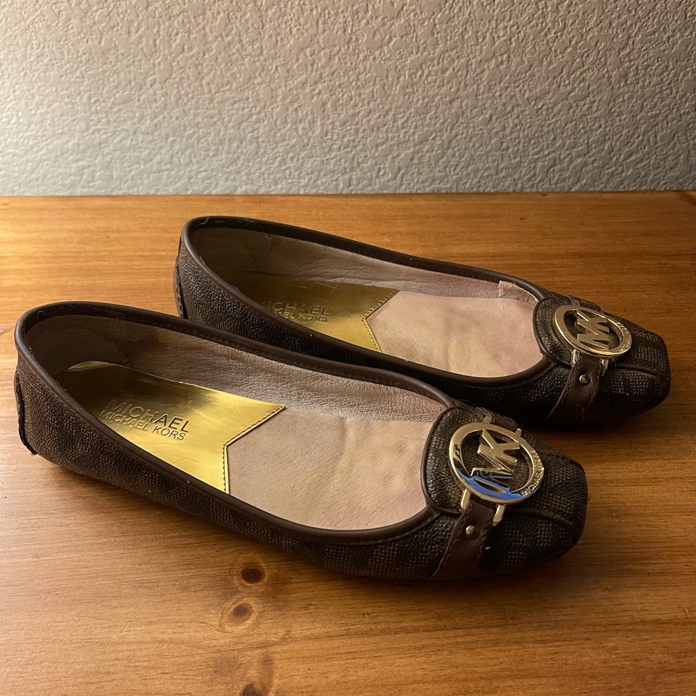 Michael Kors Fulton Logo Flat 7.5